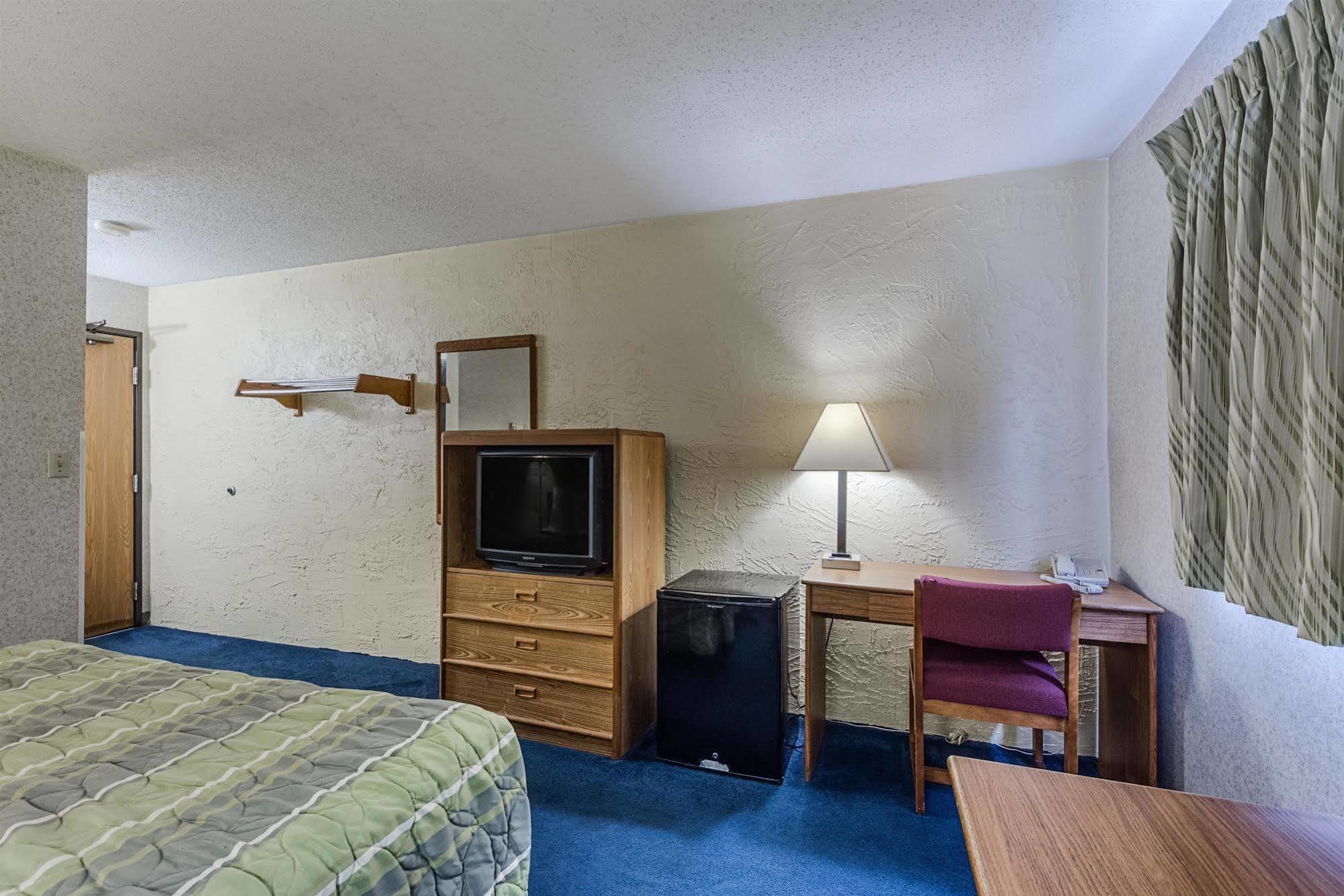 Rodeway Inn Каскейд Экстерьер фото
