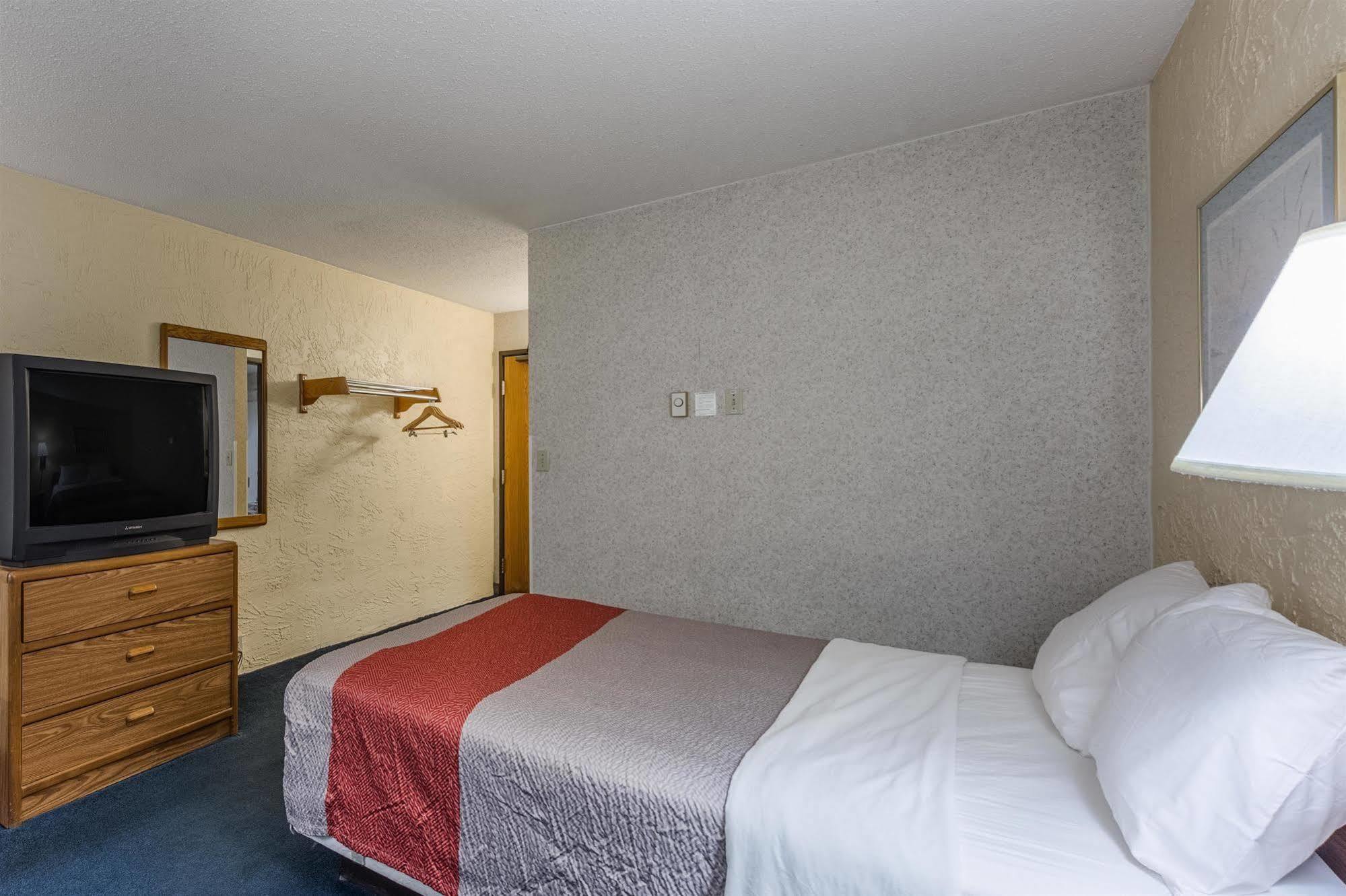 Rodeway Inn Каскейд Экстерьер фото